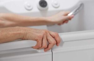 KOHLER-walk-in-bath-img-design01